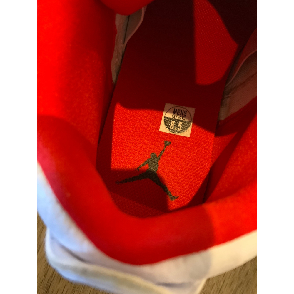 Men's Air Jordan Big Fund Sneakers Size 8.5 White/Red/Black Classic Retro Urban - Picture 9 of 11